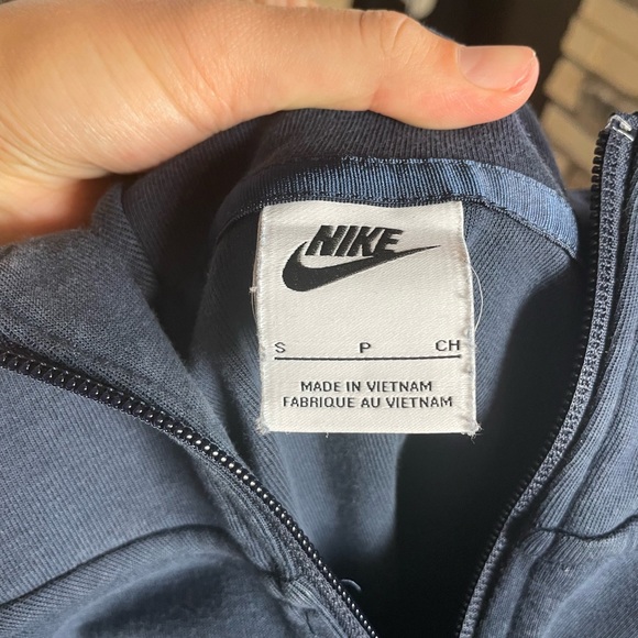 BYU Jacket - Picture 3 of 3